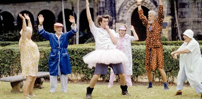 Ace Ventura: Pet Detective parents guide
