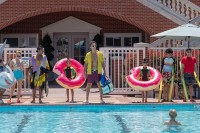 Cheaper by the Dozen (2022) Cheaper by the Dozen (2022)