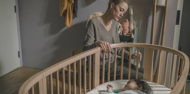 The Hand That Rocks the Cradle parents guide
